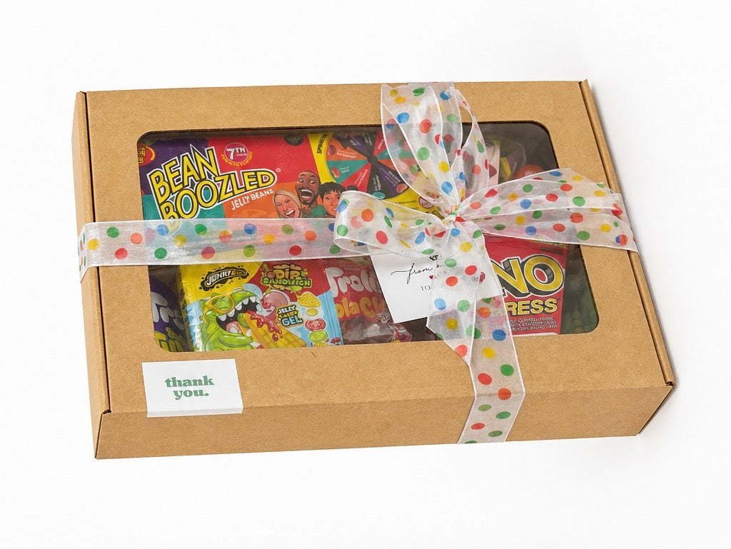 Užkandžių ir žaidimų rinkinys “Lucky Snacks Box”